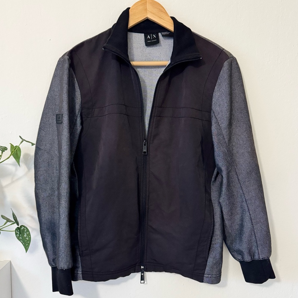 🖤 A|X Armani Exchange Zip-Up Jacket – Modern & Sleek 🖤